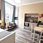 아파트 Cosy Off Oconnell Fast Wifi