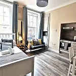 아파트 Cosy Off Oconnell Fast Wifi